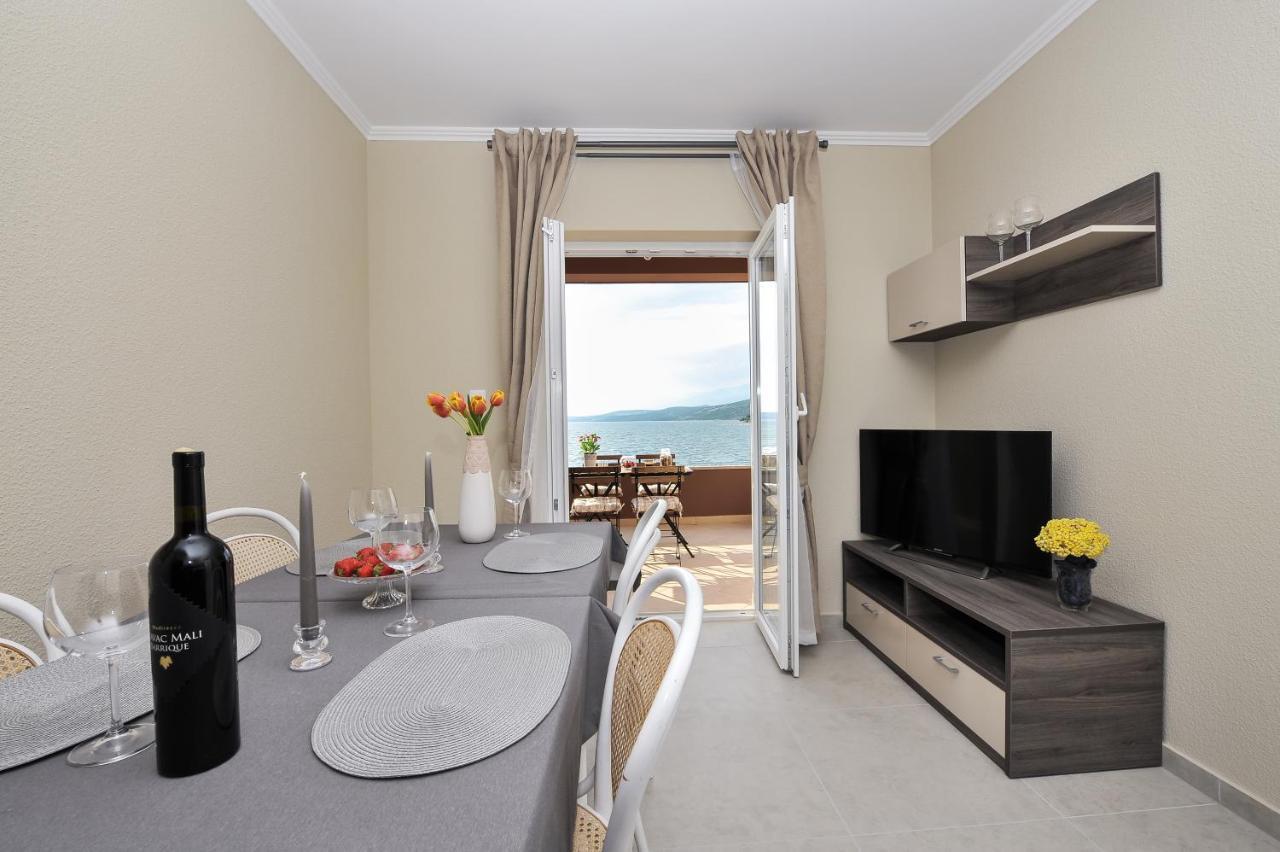 Apartmani Peric 1 Meka Draga Obrovac Luaran gambar