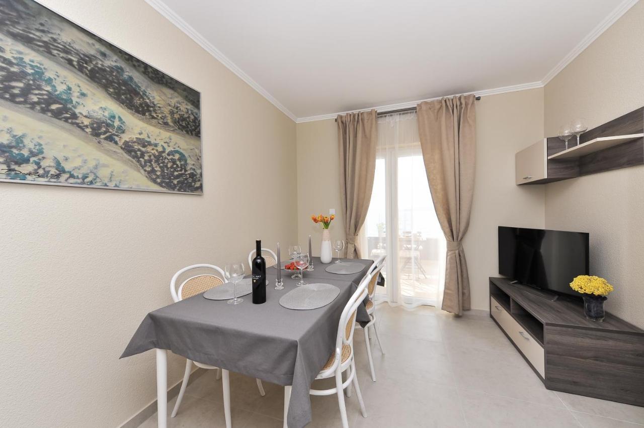 Apartmani Peric 1 Meka Draga Obrovac Luaran gambar